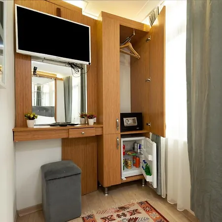 Отель Seven Oldcity 4*