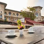 Seven Oldcity Hotel