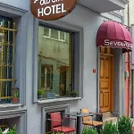Seven Oldcity Szálloda 4*
